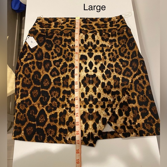 NWT Cheetah leopard Mini Skirt - Picture 13 of 13